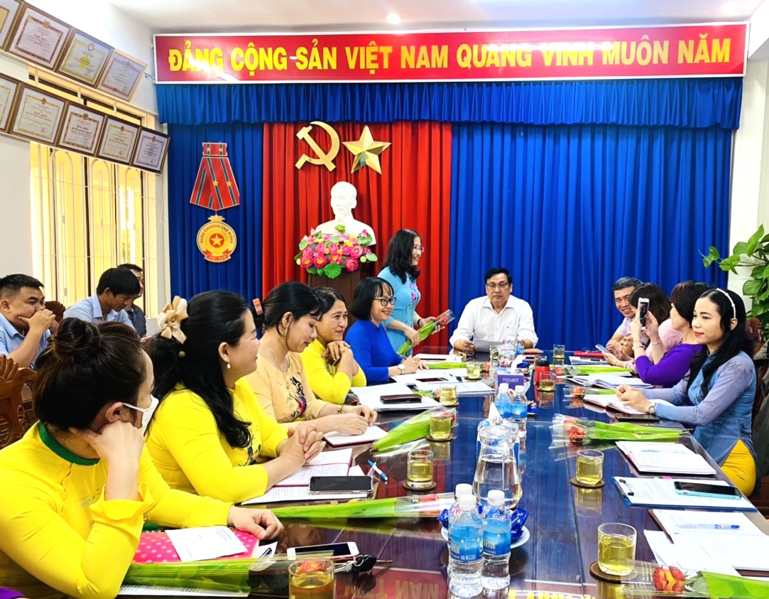 Ban Tuyên giáo Tỉnh ủy: Sinh hoạt chuyên đề tư tưởng Hồ Chí Minh về vai trò của phụ nữ trong xã hội